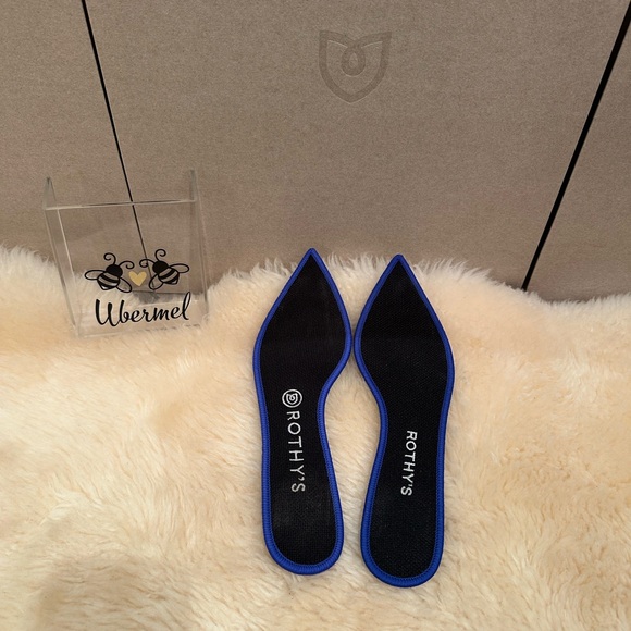 VGUC Rothy's OG Black Women's Points, Size 9 - Picture 5 of 7